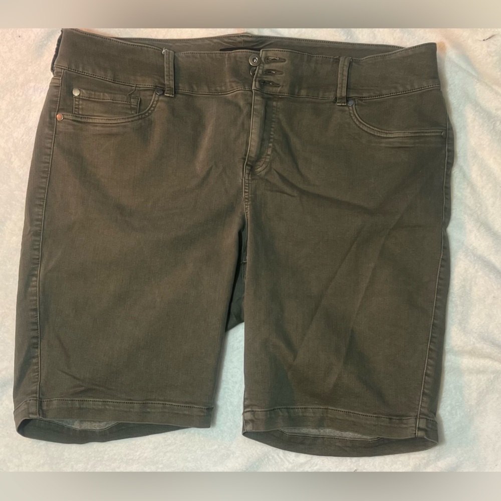 Denim Torrid Army Green Shorts